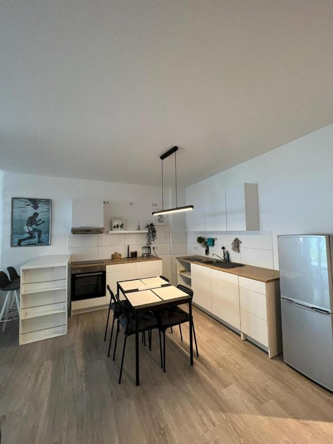 Luxurioeses Apartment Fuer 4 Personen, Neubau, Parkplatz Free Bochum Exterior foto